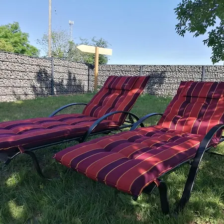 شقة Mit Terrasse By Interhome *